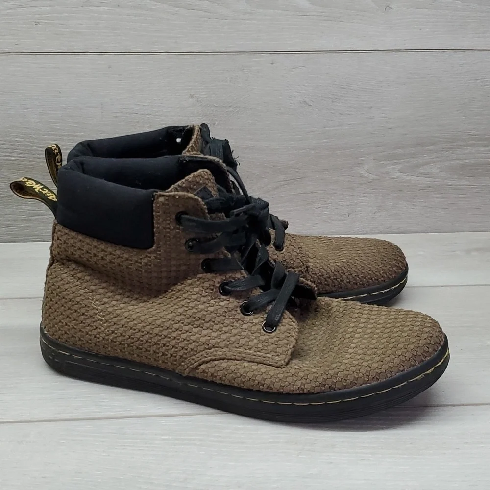 Dr.Martens Womens Maelly WC High Top Sneakers Shoes sz 9